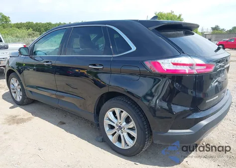 2022 Ford Edge Titanium z USA, uszkodzony, nr VIN 2FMPK4K94NBB05850